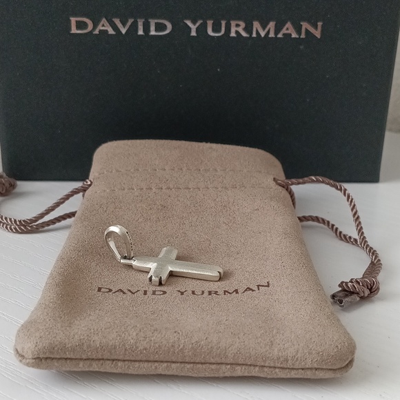 David Yurman Small Sterling Silver Men's Deco Cross Pendant - Picture 3 of 5